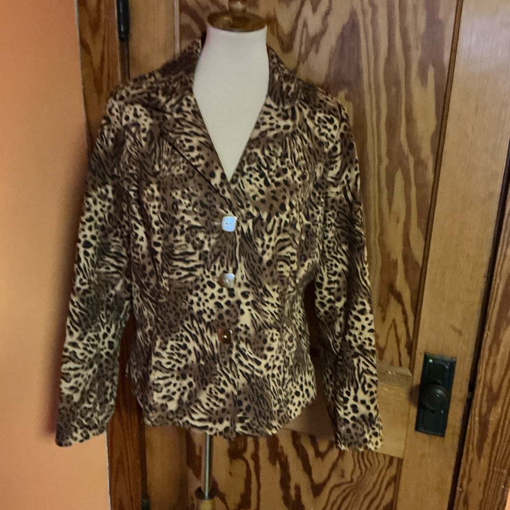 Joan Rivers Animal Print Jacket - Picture 10 of 14
